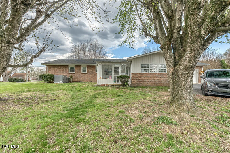 1805 Broadmoor Road Johnson City, TN 37604 - Photo 50 of 55 20260406155618333672000000-o