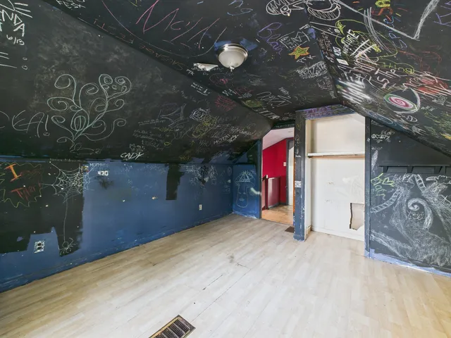 $1 | 4328 West 109th Street, Oak Lawn, IL 60453