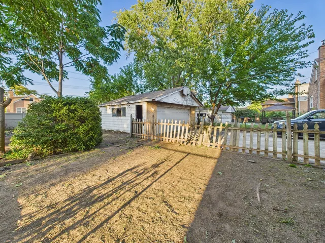 $1 | 4328 West 109th Street, Oak Lawn, IL 60453