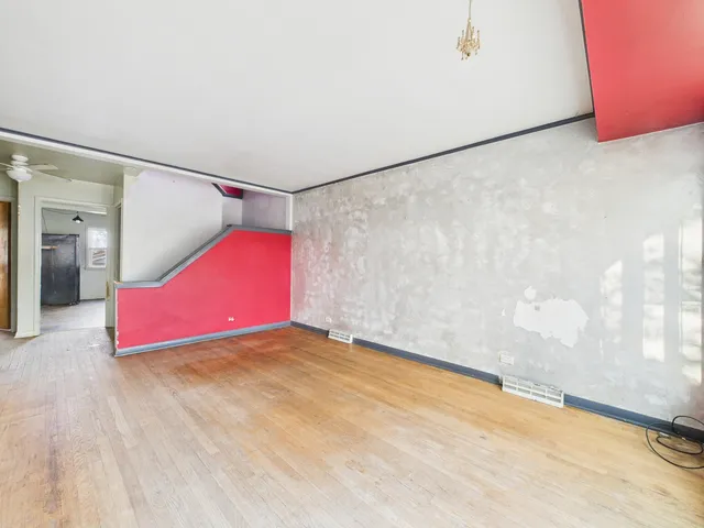 $1 | 4328 West 109th Street, Oak Lawn, IL 60453