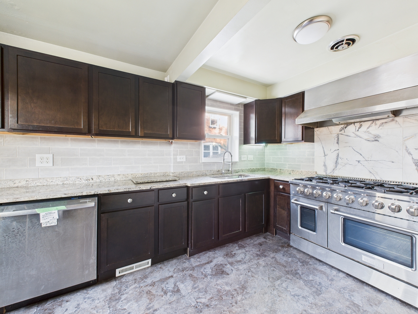 4328 West 109th Street Oak Lawn, IL 60453 - Photo 8 of 23