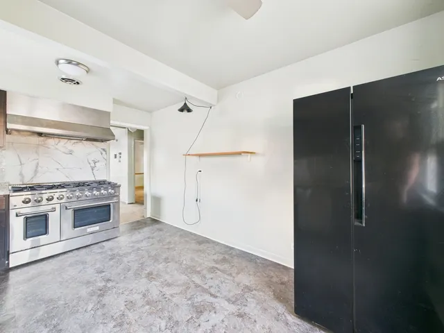 $1 | 4328 West 109th Street, Oak Lawn, IL 60453