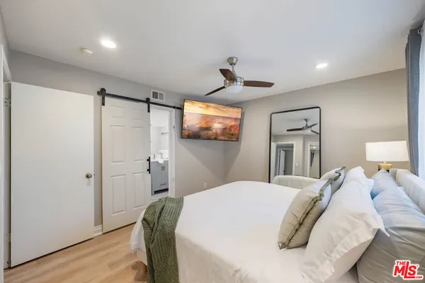 $10,950 | 19619 Ermine Street, Canyon Country, CA 91351