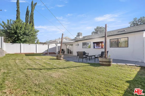 $10,950 | 19619 Ermine Street, Canyon Country, CA 91351