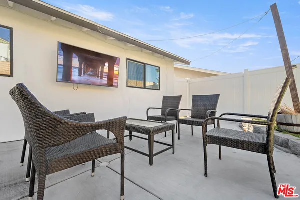 $10,950 | 19619 Ermine Street, Canyon Country, CA 91351