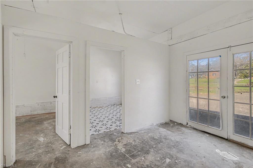 259 Stewart Road Southeast Winston-Salem, NC 27107 - Photo 25 of 33