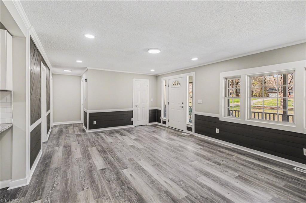 259 Stewart Road Southeast Winston-Salem, NC 27107 - Photo 6 of 33
