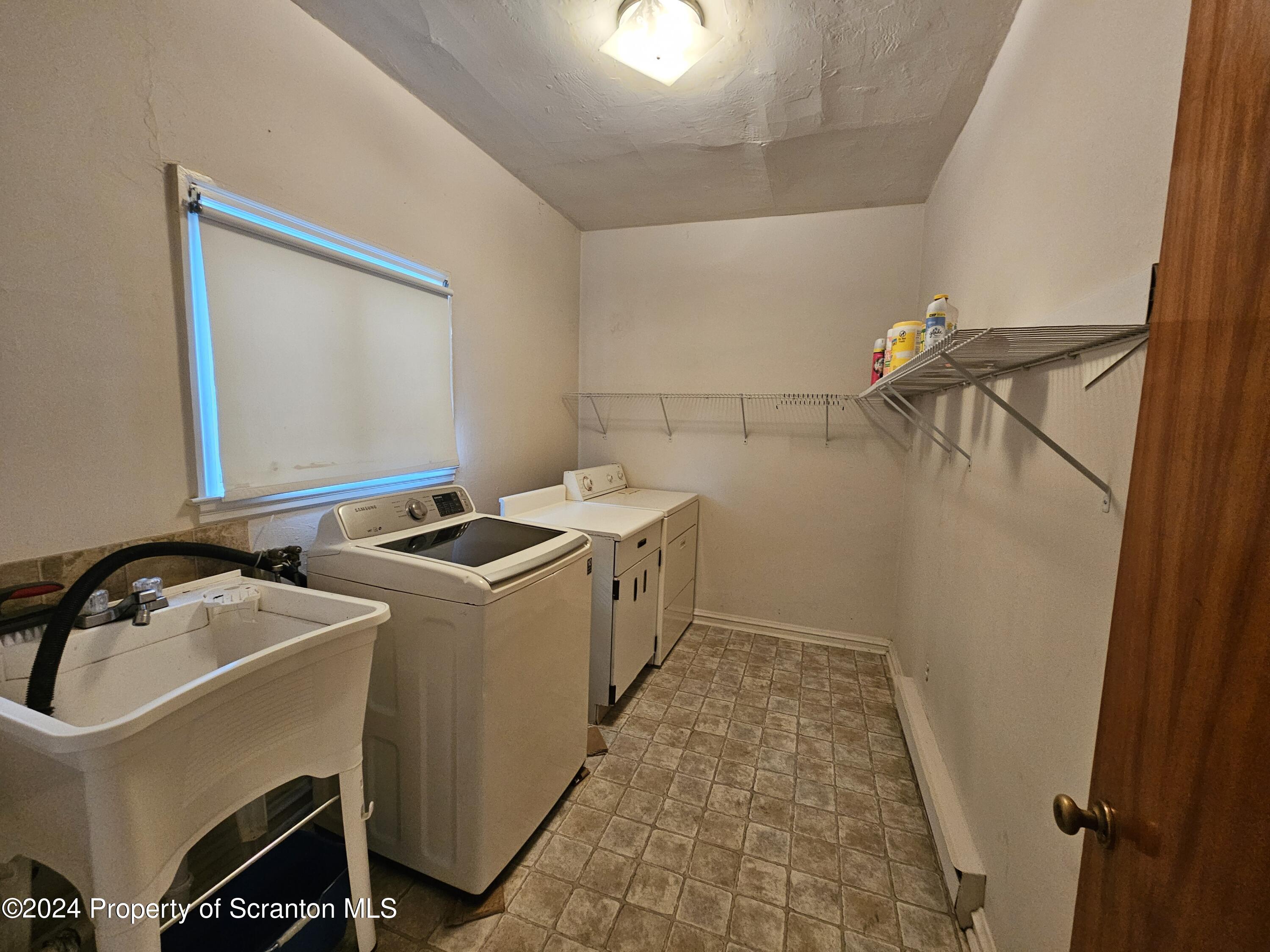 624 Court Street, Unit 2 Scranton, PA 18508 - Photo 6 of 14 Laundry