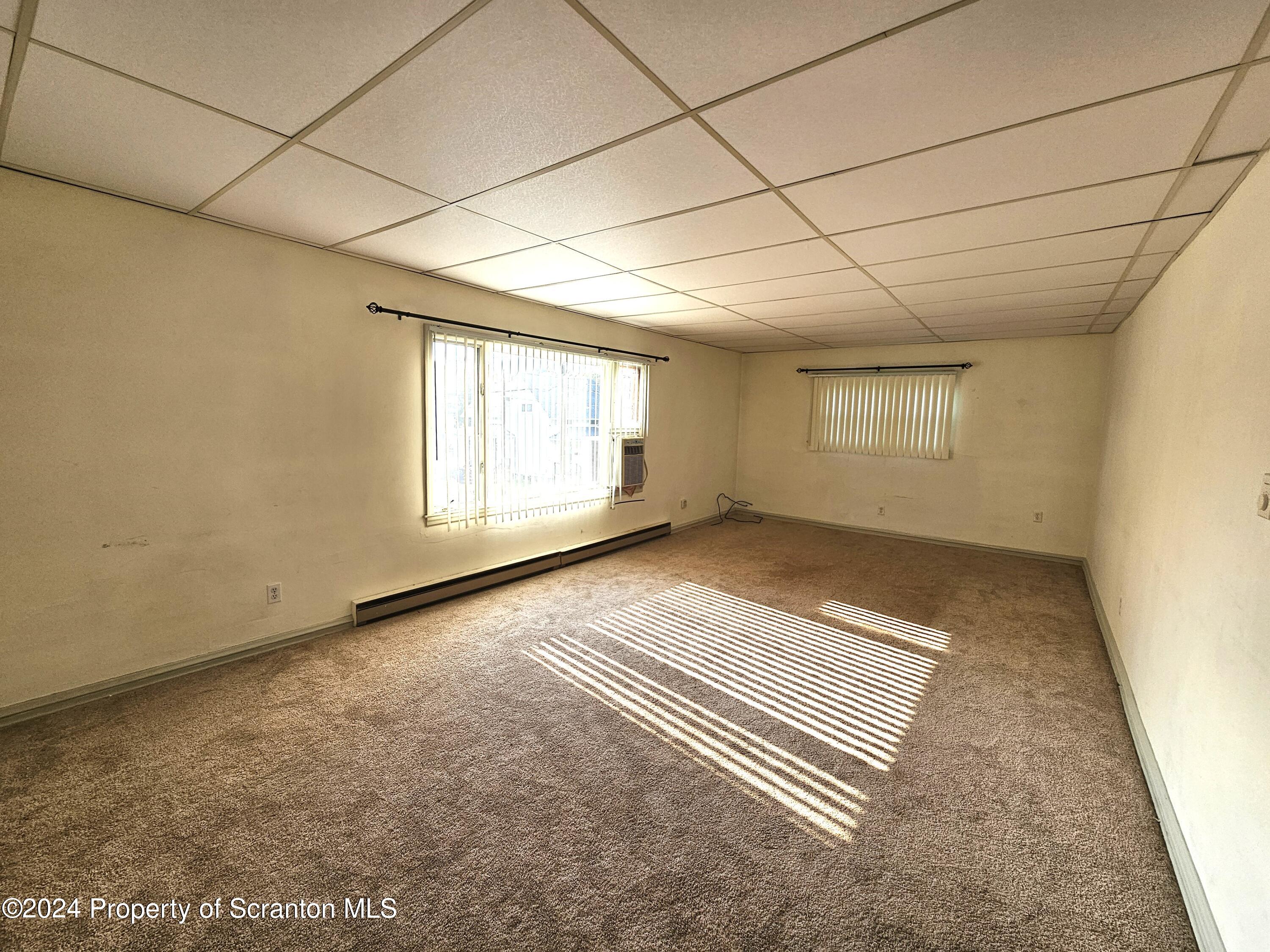 624 Court Street, Unit 2 Scranton, PA 18508 - Photo 7 of 14 Living Room