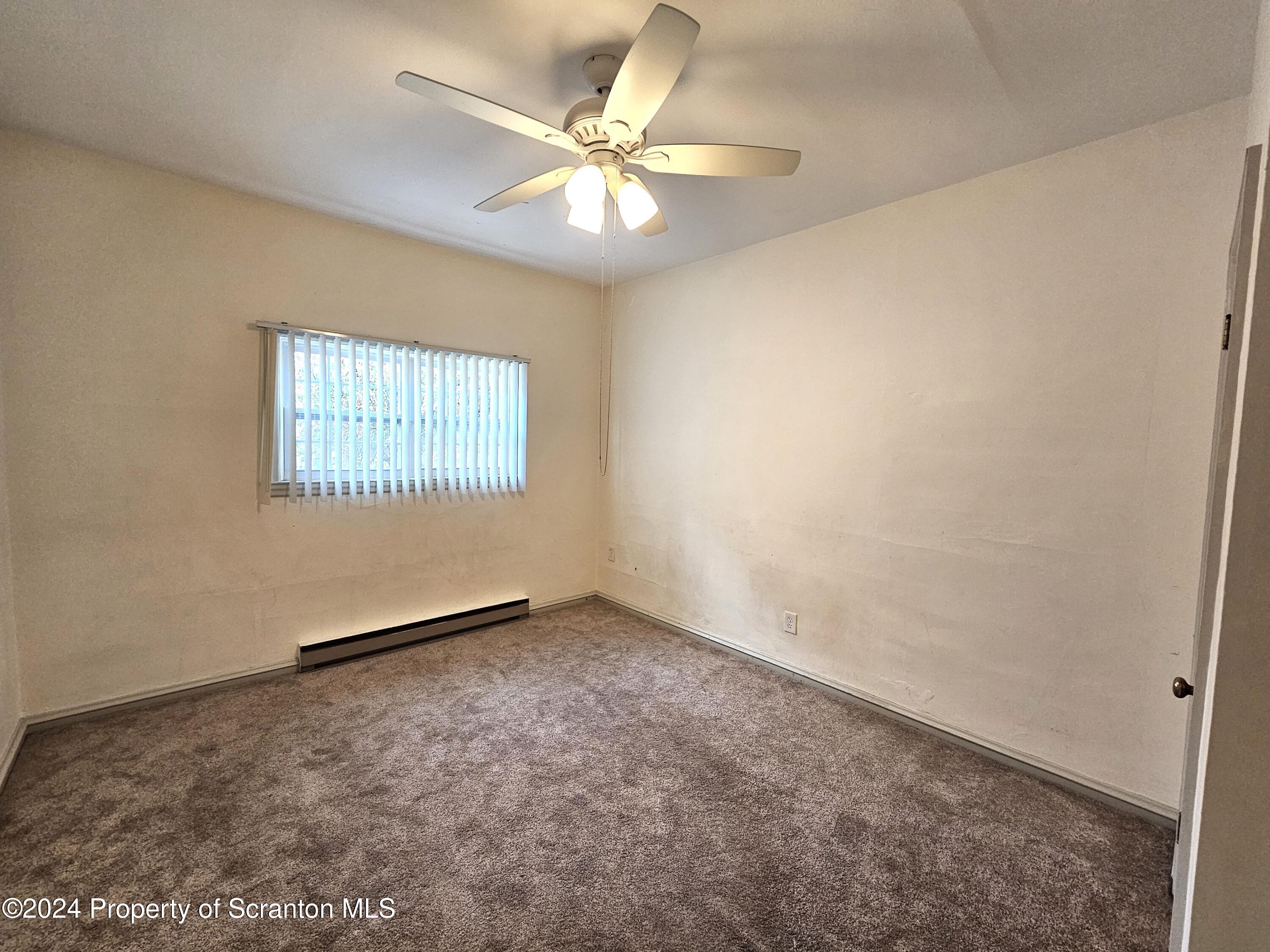 624 Court Street, Unit 2 Scranton, PA 18508 - Photo 9 of 14 Bed 2