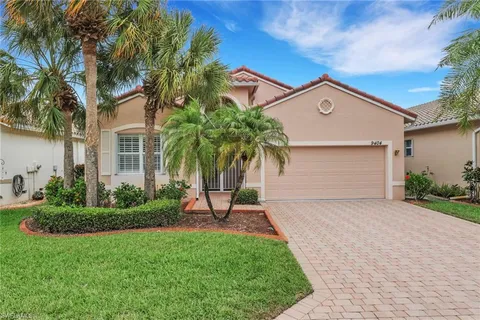 $450,000 | 9404 Springview Loop, Estero, FL 33928