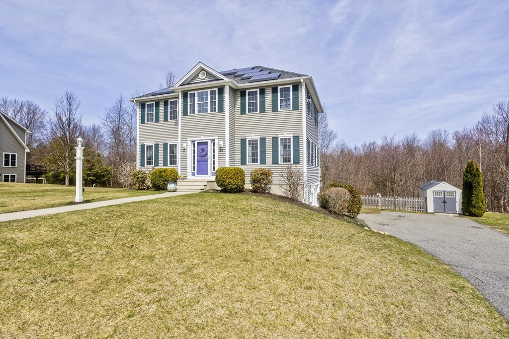 12 Michael Drive Rutland, MA 01543 - Photo 3 of 36 Gallery Image 3