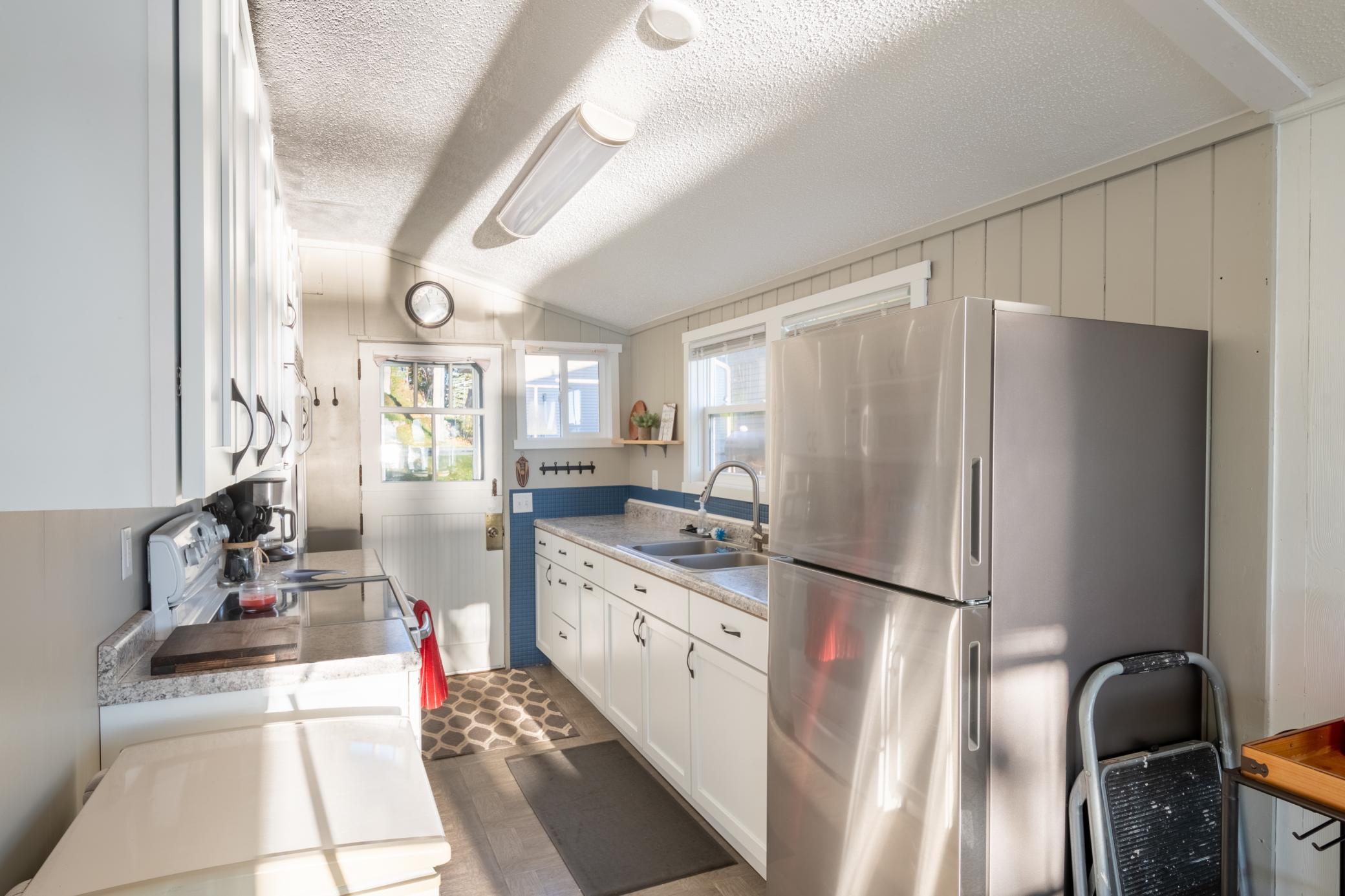 884 White Clover Beach Road Detroit Lakes, MN 56501 - Photo 11 of 47