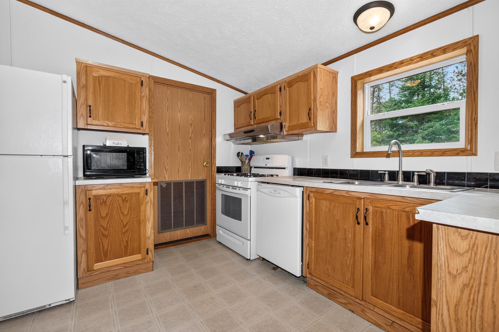 4577 Maxwell Court Rhinelander, WI 54501 - Photo 27 of 38 Gallery Image 27