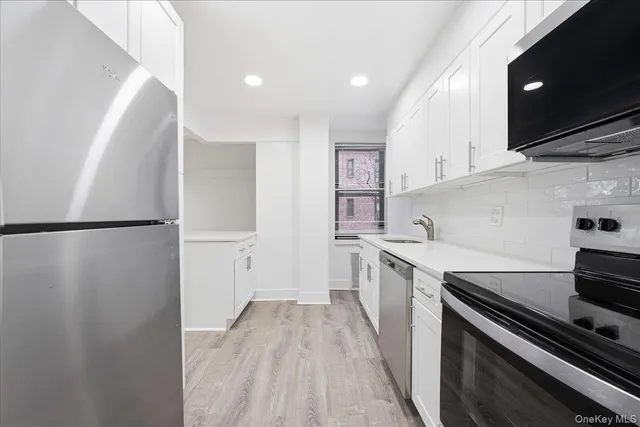 $295,000 | 3840 Greystone Avenue, Unit 3I | Fieldston