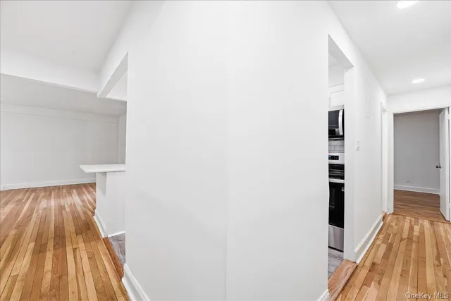 $295,000 | 3840 Greystone Avenue, Unit 3I | Fieldston