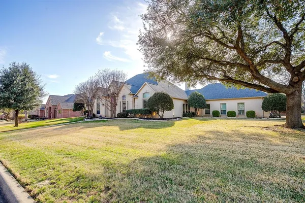$1,210,000 | 908 Summertree Lane, Southlake, TX 76092