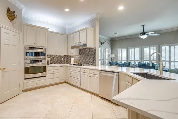 $1,210,000 | 908 Summertree Lane, Southlake, TX 76092