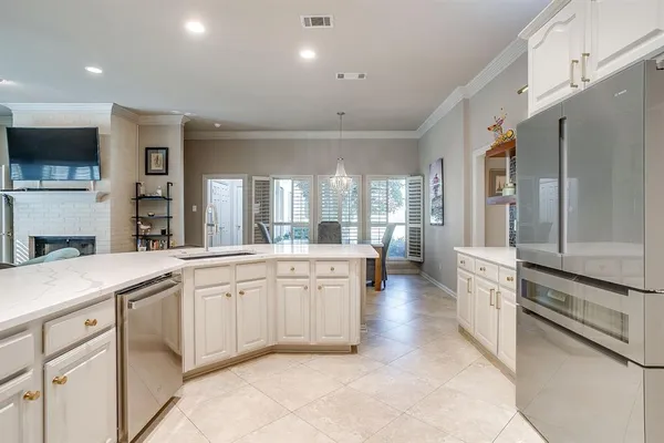 $1,210,000 | 908 Summertree Lane, Southlake, TX 76092