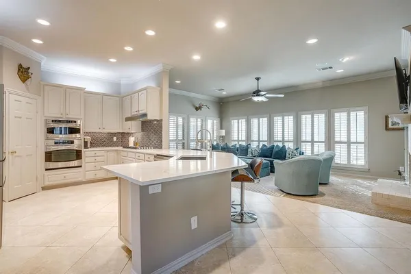 $1,210,000 | 908 Summertree Lane, Southlake, TX 76092