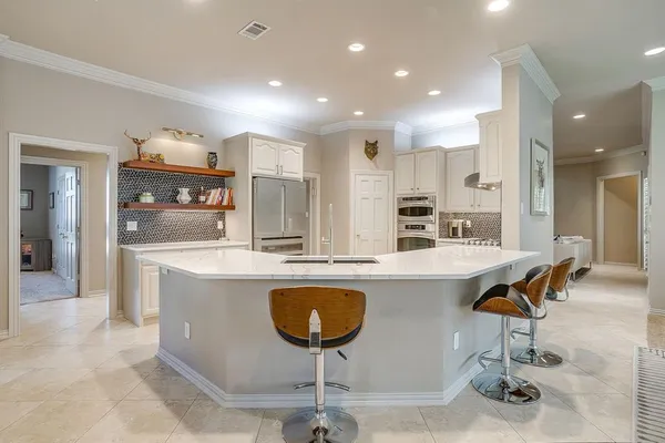 $1,210,000 | 908 Summertree Lane, Southlake, TX 76092