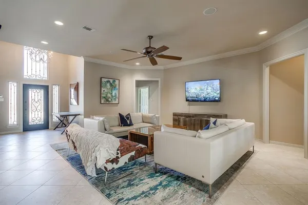 $1,210,000 | 908 Summertree Lane, Southlake, TX 76092