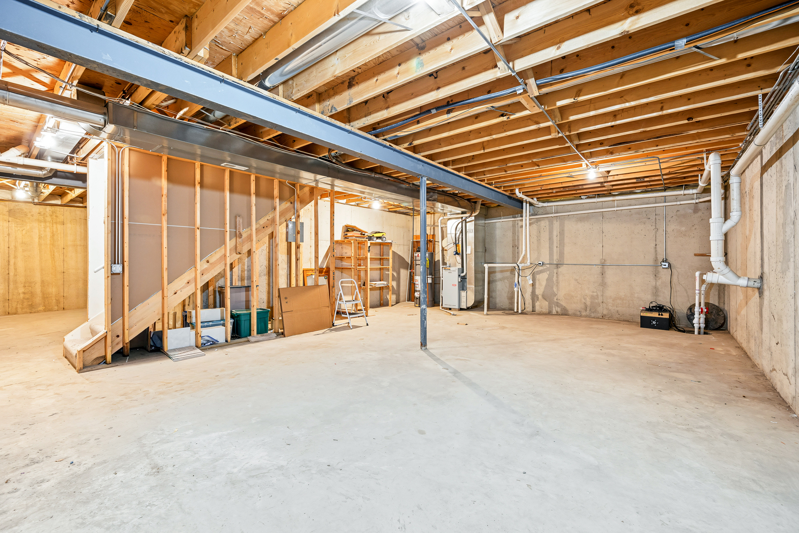 661 East Nerge Road Roselle, IL 60172 - Photo 15 of 21 Gallery Image 15