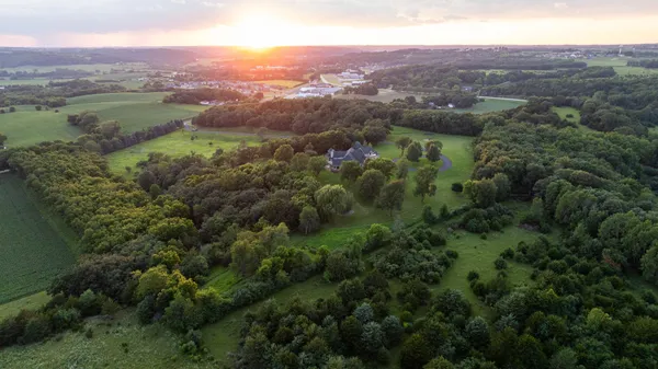 $2,350,000 | 32592 Juniper Road, Chatfield, MN 55923