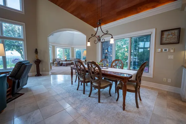 $2,350,000 | 32592 Juniper Road, Chatfield, MN 55923