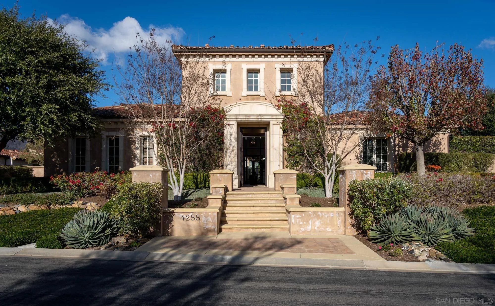 4288 Via Ravello Rancho Santa Fe, CA 92091 - Photo 3 of 46 Gallery Image 3