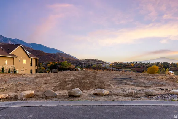 $1,075,000 | 9512 Granite Trail Lane, Unit 393, Sandy, UT 84092