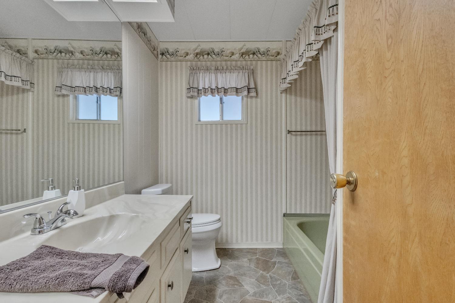 2621 Prescott Road, Unit 40 Modesto, CA 95350 - Photo 26 of 58