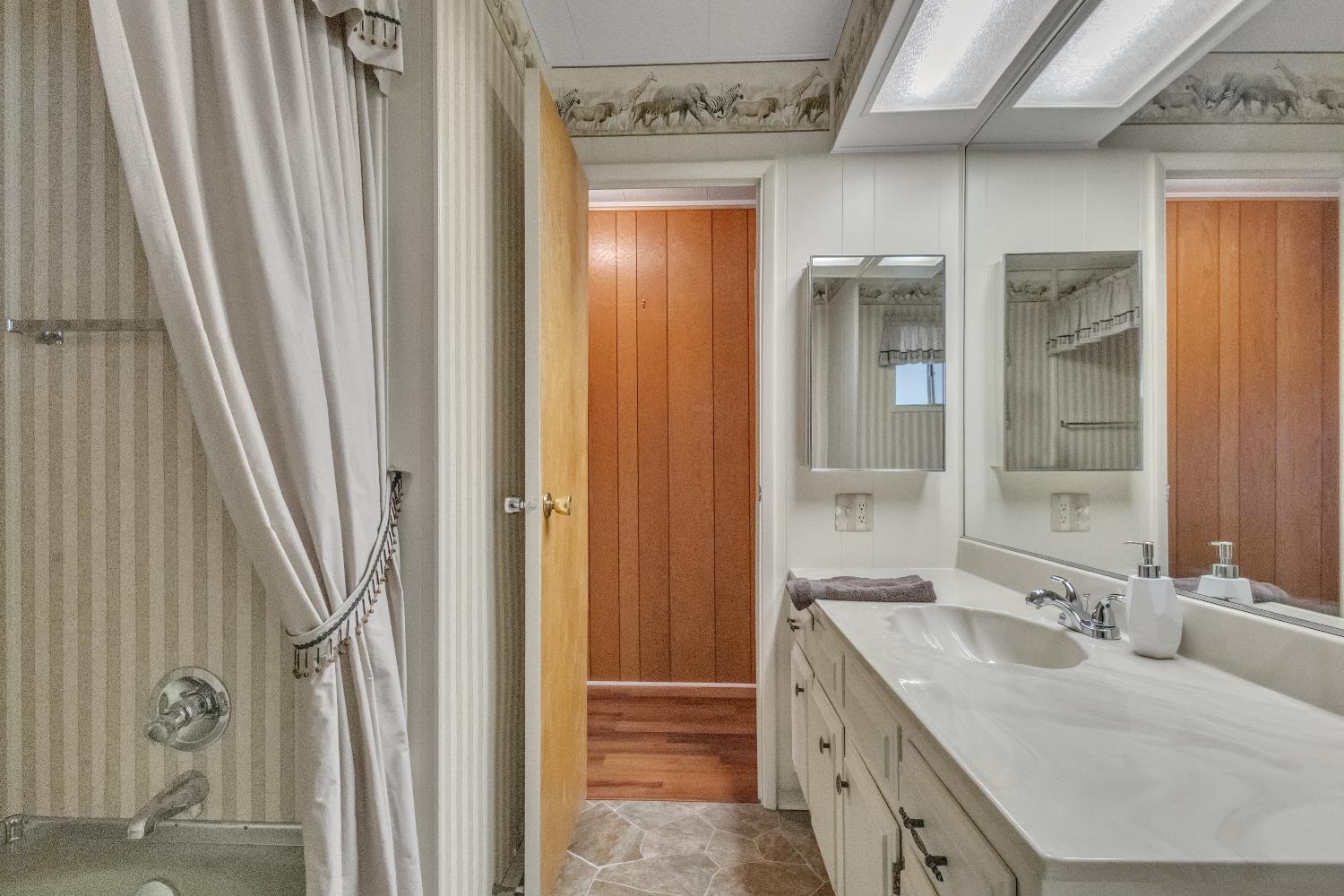 2621 Prescott Road, Unit 40 Modesto, CA 95350 - Photo 27 of 58