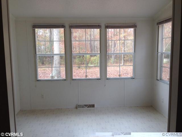 16107 Exter Mill Road Chesterfield, VA 23838 - Photo 6 of 12