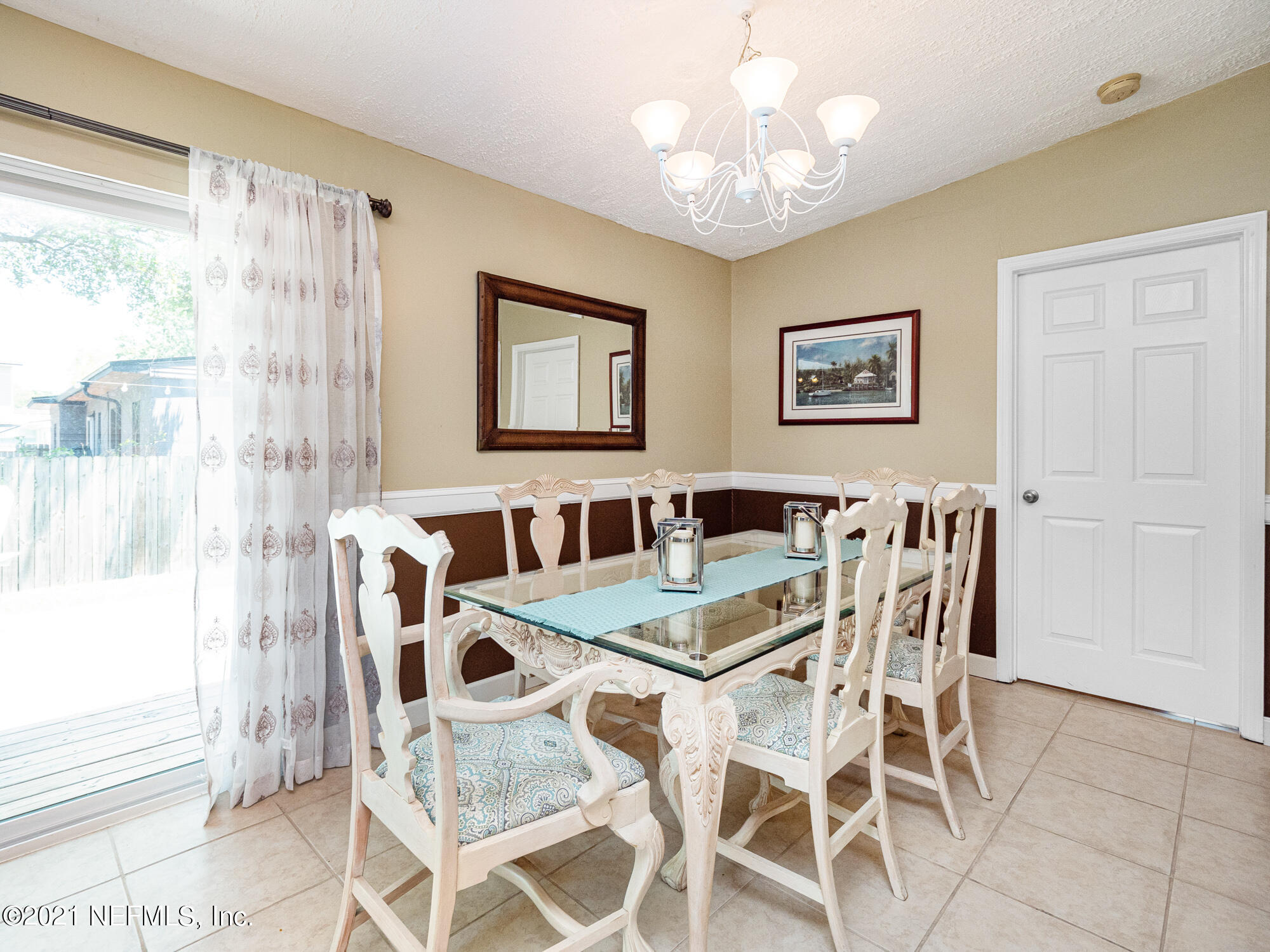 1311 Pinewood Road Jacksonville Beach, FL 32250 - Photo 11 of 40 Dining