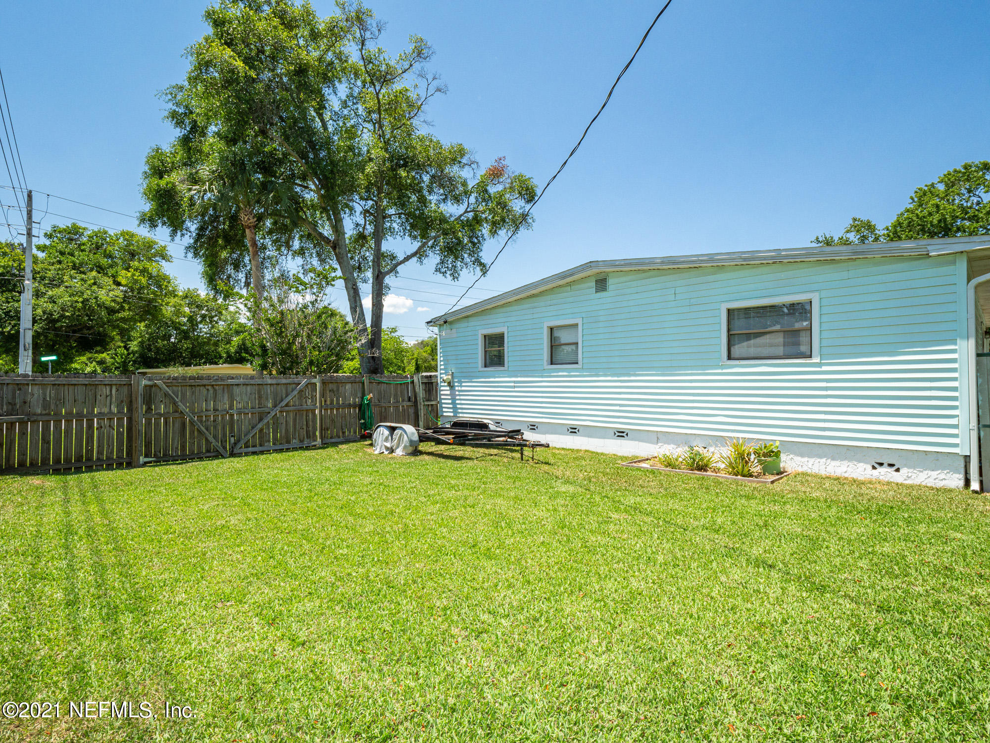 1311 Pinewood Road Jacksonville Beach, FL 32250 - Photo 30 of 40 Extra Side Yard with Gates