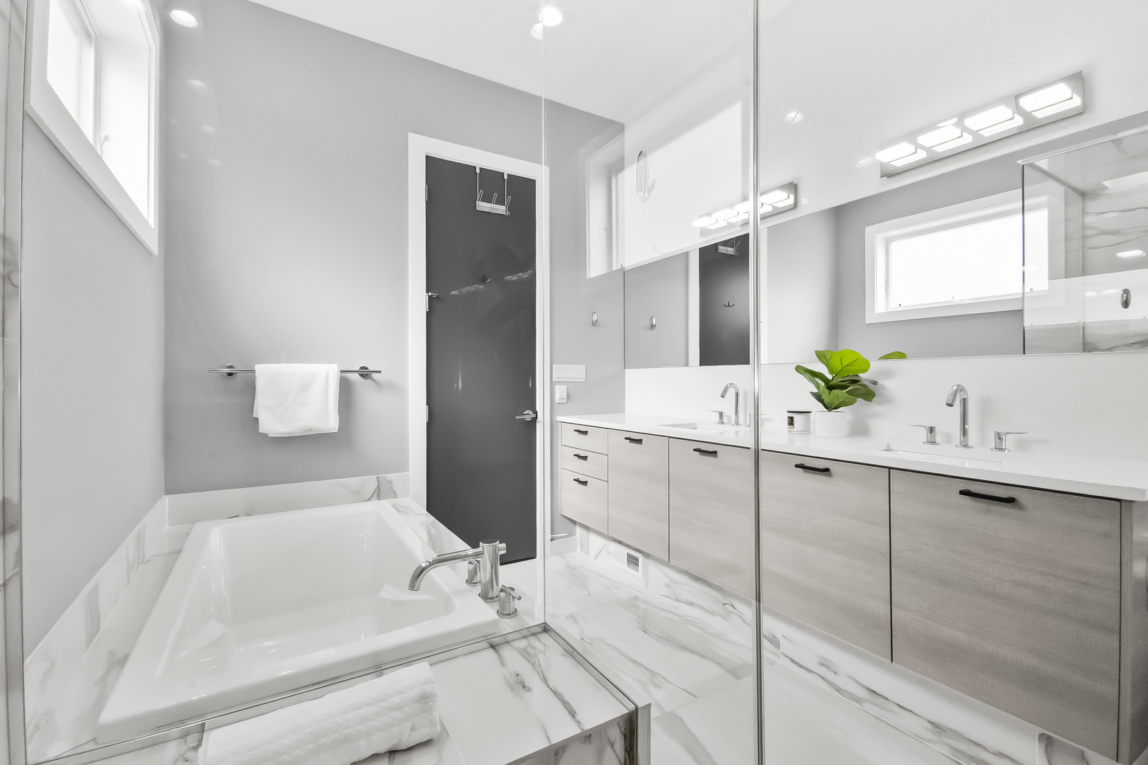 2046 West Rice Street, Unit 2 Chicago, IL 60622 - Photo 18 of 25 Gallery Image 18
