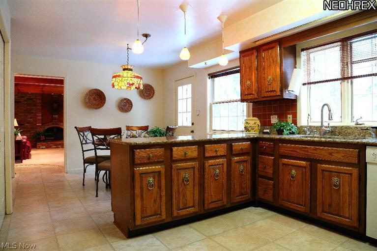 3951 Ellendale Road Moreland Hills, OH 44022 - Photo 3 of 14