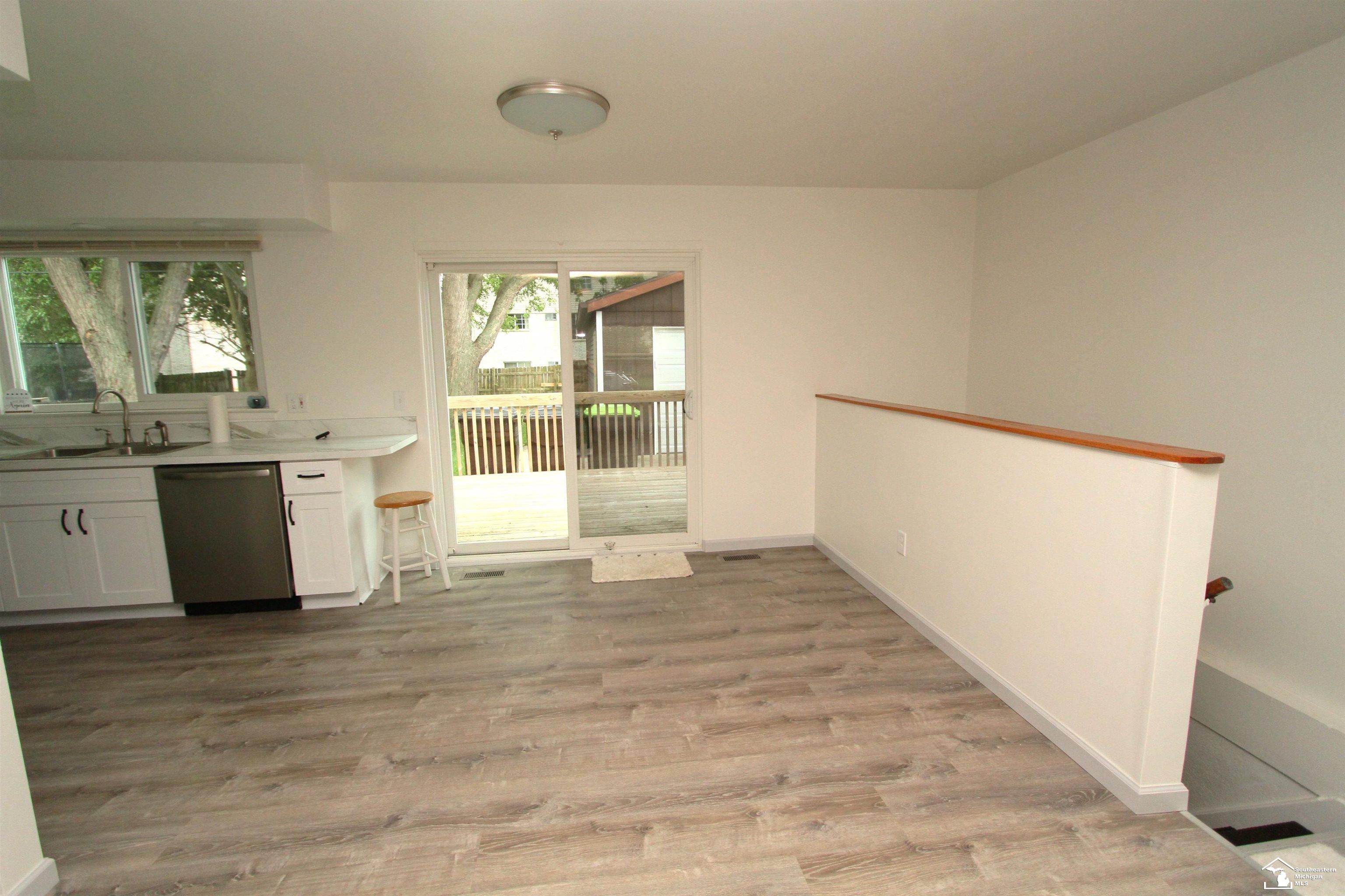 626 John Rolfe Drive Monroe, MI 48162 - Photo 11 of 31