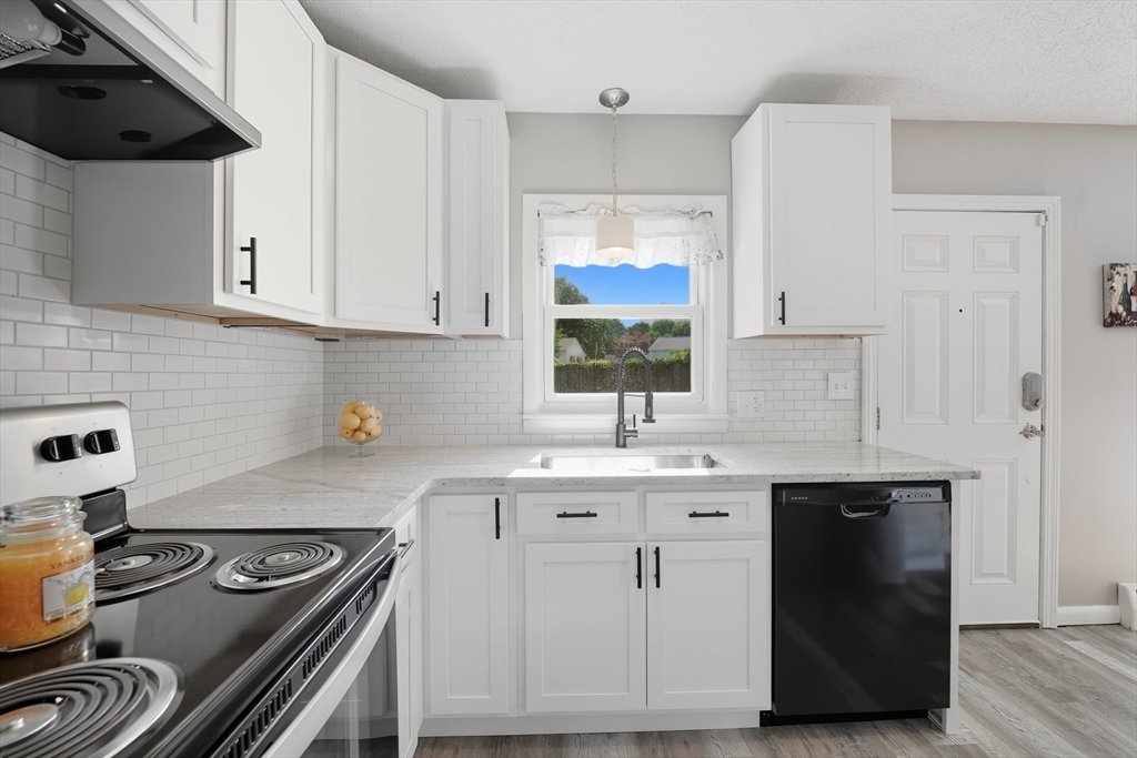 15 Southern Road Springfield, MA 01129 - Photo 12 of 33 Gallery Image 12