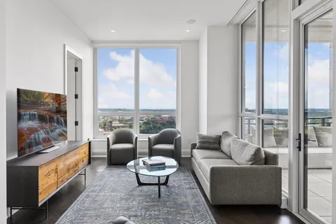 $1,125,000 | 1111 West River Parkway, Unit 23D, Minneapolis, MN 55415