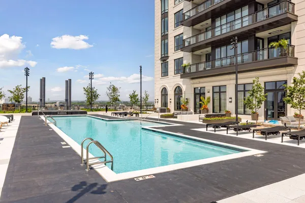 $1,125,000 | 1111 West River Parkway, Unit 23D, Minneapolis, MN 55415