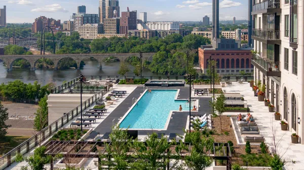 $1,125,000 | 1111 West River Parkway, Unit 23D, Minneapolis, MN 55415