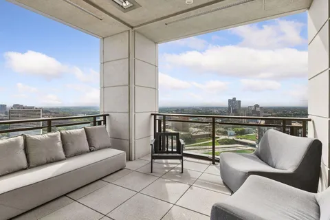 $1,125,000 | 1111 West River Parkway, Unit 23D, Minneapolis, MN 55415