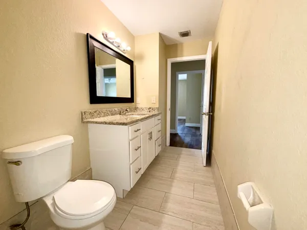 $4,500 | 13614 Yarmouth Court, Wellington, FL 33414