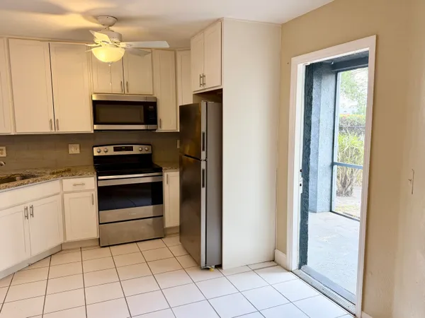 $4,500 | 13614 Yarmouth Court, Wellington, FL 33414