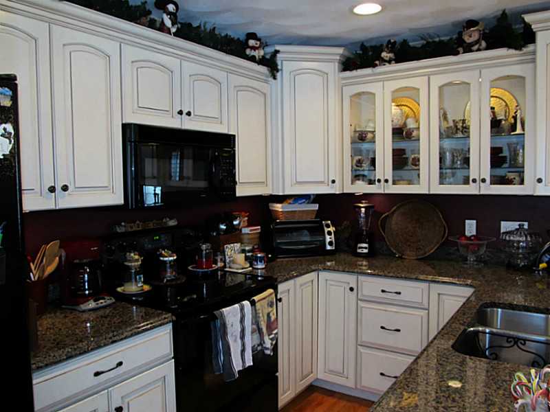 151 Black Starr Road Mapleville, RI 02839 - Photo 15 of 17 Kitchen.