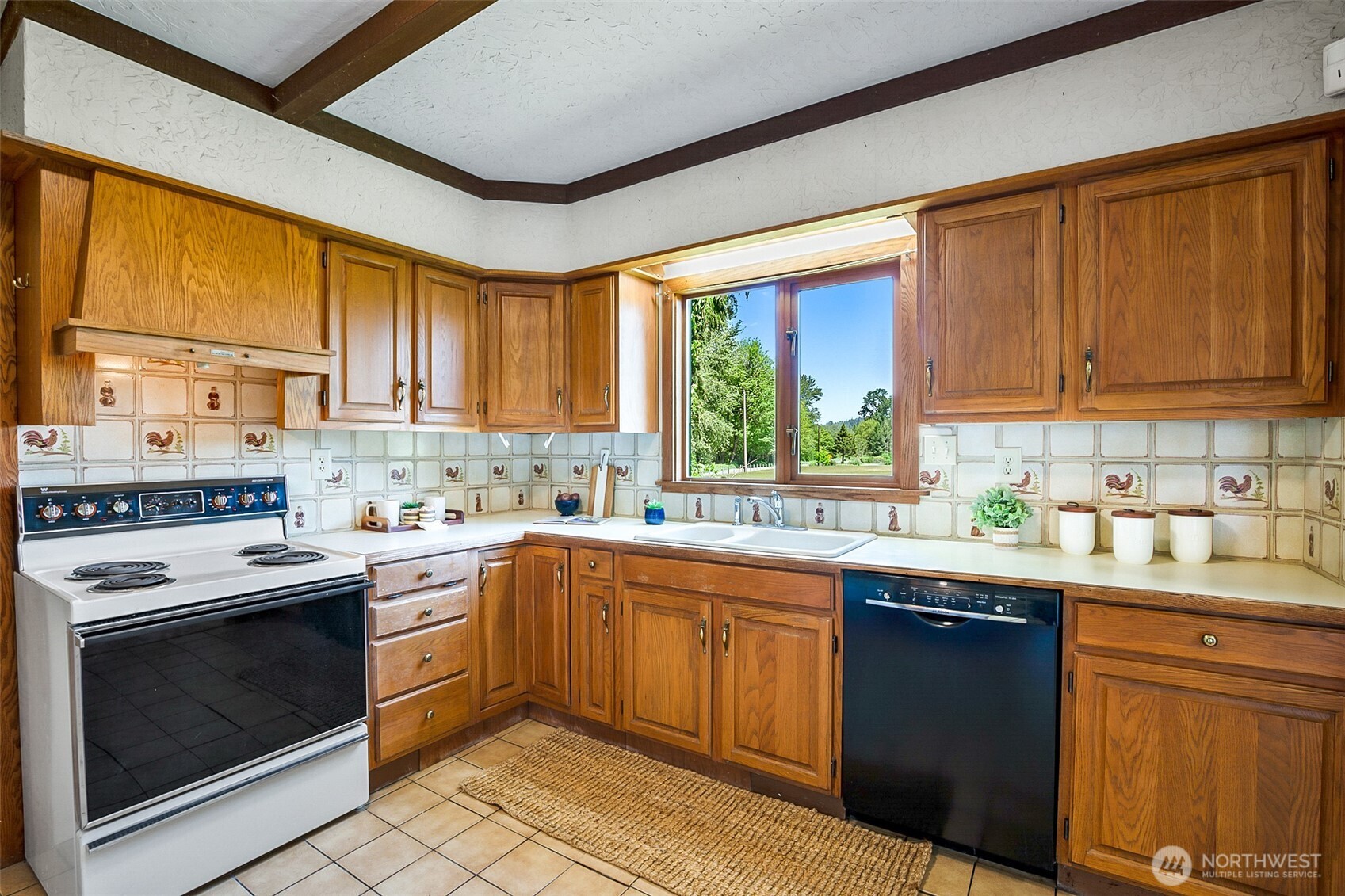 23516 Ben Howard Road Monroe, WA 98272 - Photo 11 of 39 Gallery Image 11