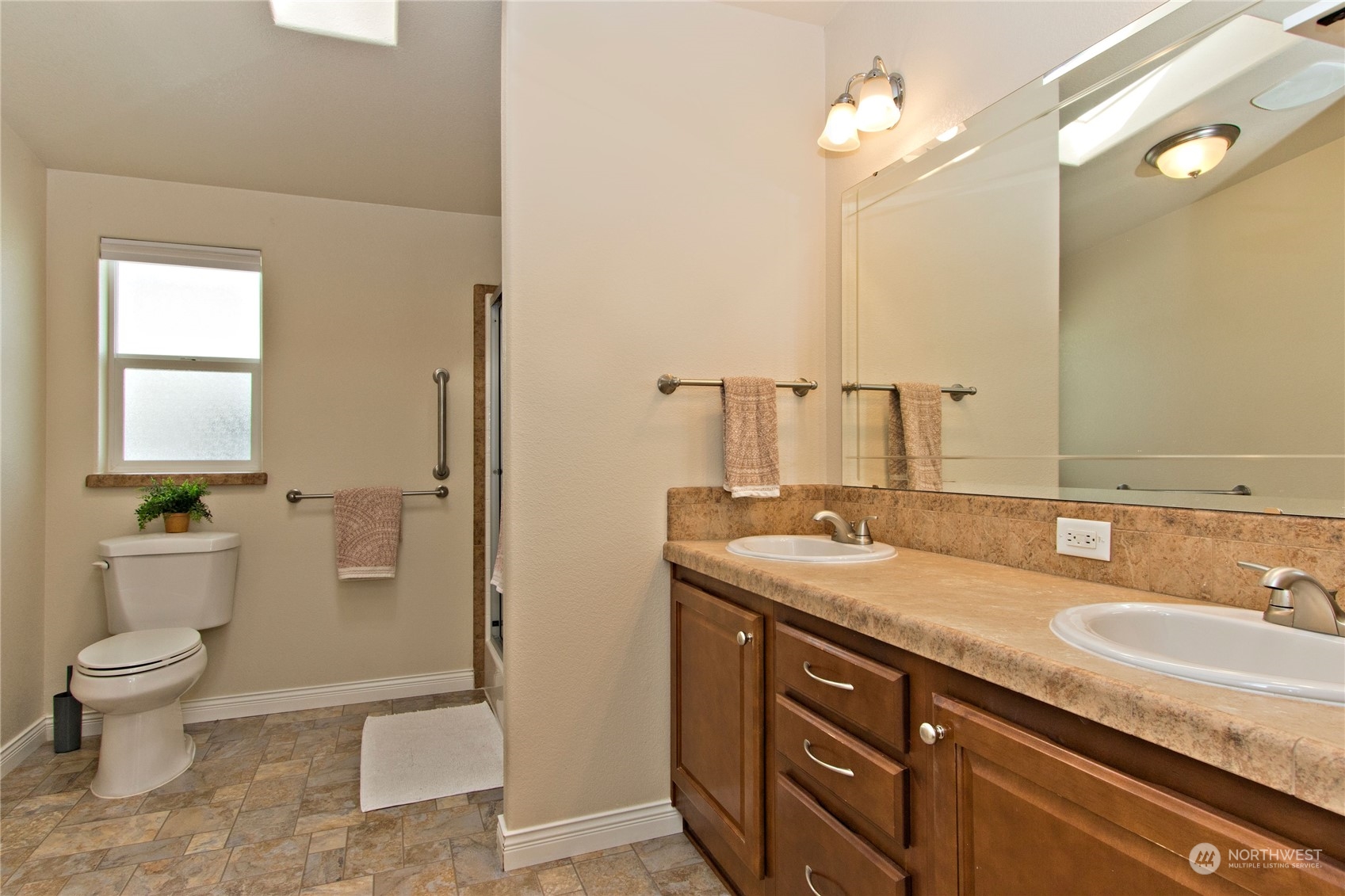 23825 15th Avenue Southeast, Unit 413 Bothell, WA 98021 - Photo 16 of 26