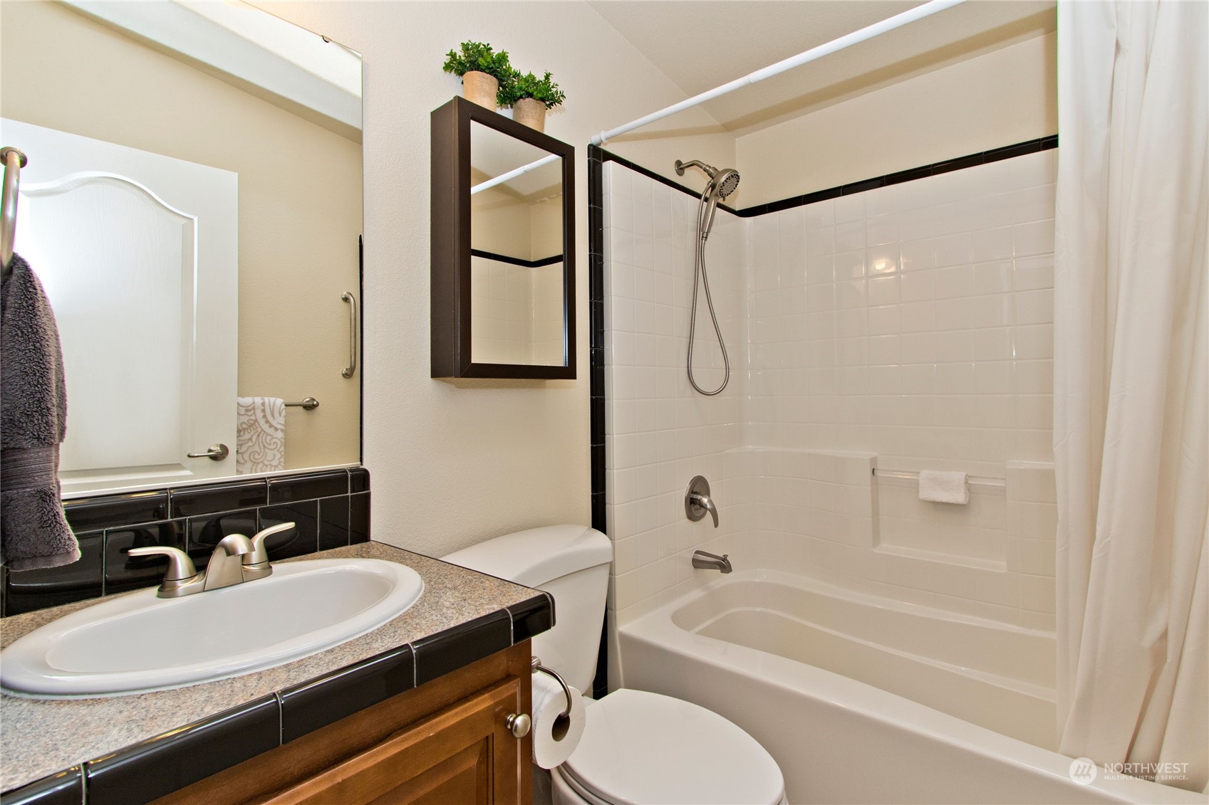 23825 15th Avenue Southeast, Unit 413 Bothell, WA 98021 - Photo 19 of 26